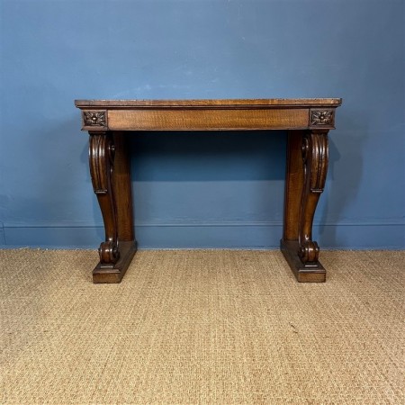 http://www.macintoshantiques.co.uk/web/images/stock4250-4300/smart_thumbs/ma4269 b_thumb_medium0_450.jpg